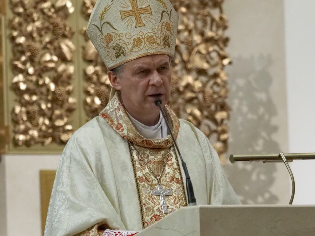 ks. bp. Tadeusz Bronakowski